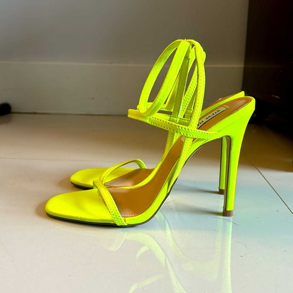 Neon Yellow Steven Madden Heels Sz. 8- Worn ONCE!